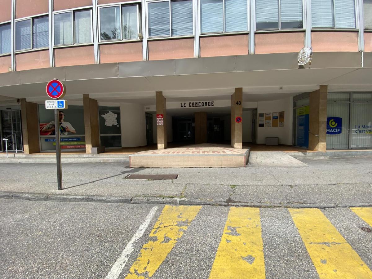 Apartamento Decouvrez Le Charme Au Coeur De Gap Exterior foto